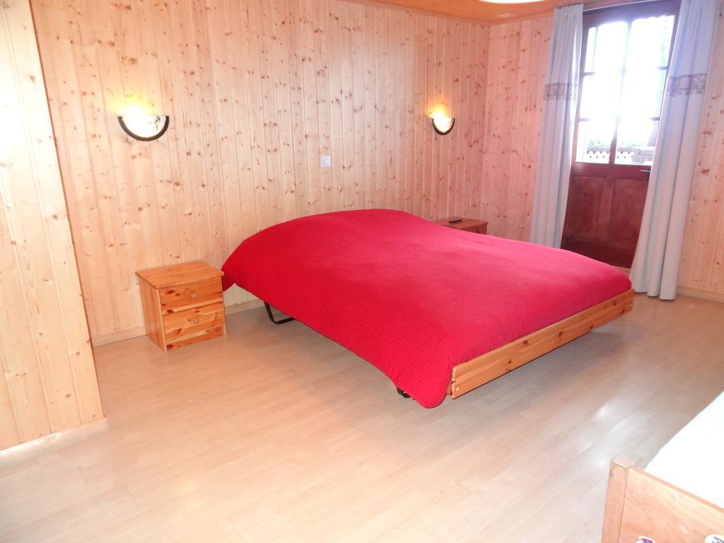 Helvetia Bed & Breakfast Troistorrents Room photo