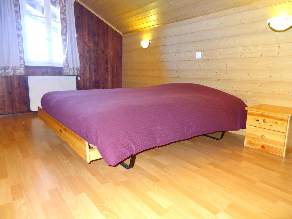 Helvetia Bed & Breakfast Troistorrents Room photo